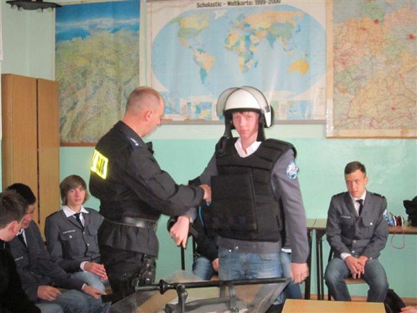 uczniowie-klas-policyjnych-chwala-zajecia-40293