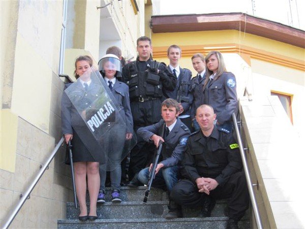 uczniowie-klas-policyjnych-chwala-zajecia-40293
