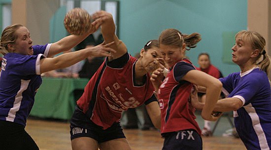 Sabina Kobzar zdobyła 9 bramek.