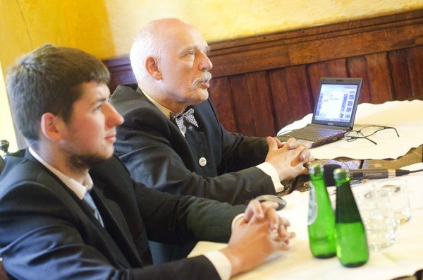 chcemy-penej-dowolnosci-ubezpieczen-korwinmikke-w-jeleniej-gorze-40351