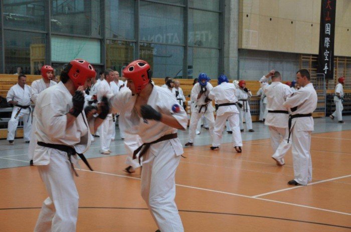 trenowali-i-zdawali-u-legendy-oyama-karate-40368