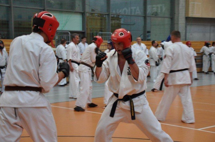 trenowali-i-zdawali-u-legendy-oyama-karate-40368