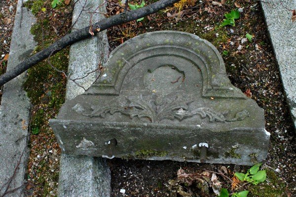 zabytkowa-nekropolia-w-strasznym-stanie-wkrotce-to-sie-zmieni-40381