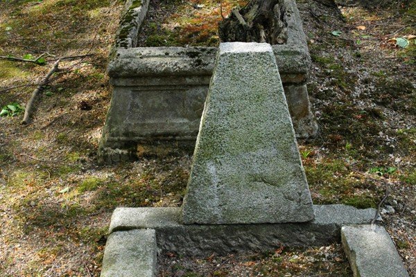 zabytkowa-nekropolia-w-strasznym-stanie-wkrotce-to-sie-zmieni-40381