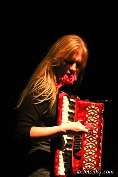 po-inauguracji-pestki-w-jck-byo-z-pompa-40387