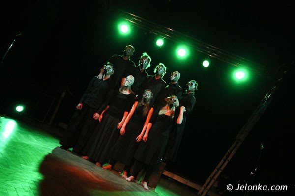 po-inauguracji-pestki-w-jck-byo-z-pompa-40387