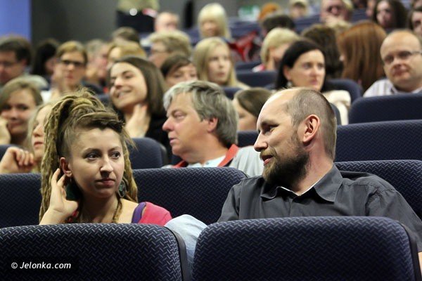 po-inauguracji-pestki-w-jck-byo-z-pompa-40387
