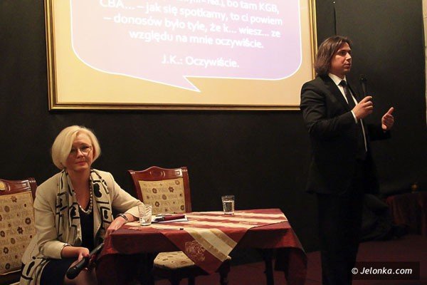 agent-tomek-na-spotkaniu-w-oriencie-trzeba-uzdrowic-cba-40409