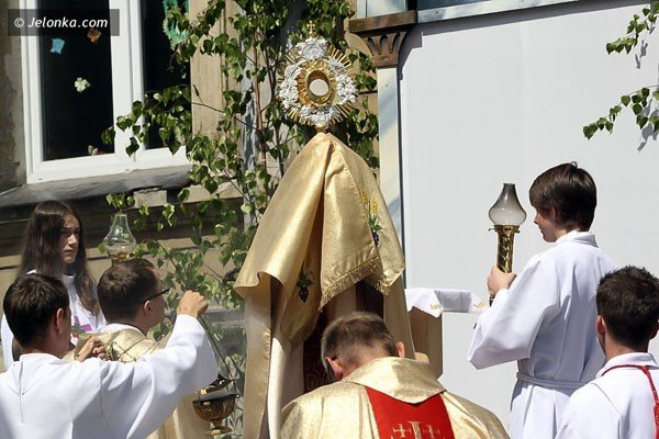 niechaj-bedzie-pochwalony-najswietszy-sakrament-dzis-boze-ciao-foto-40515