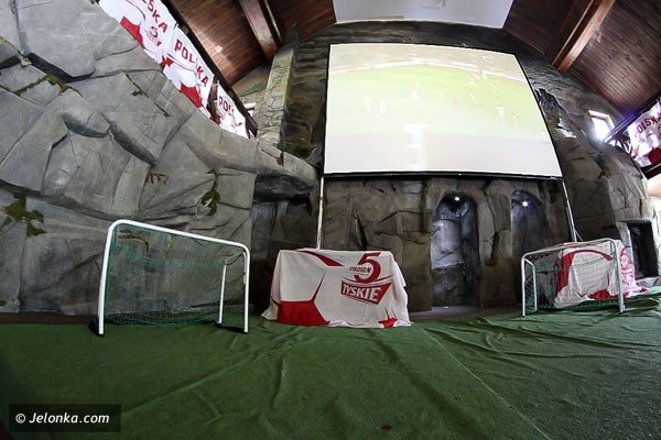 wszyscy-gotowi-mozna-zaczynac-euro-2012-z-dworem-liczyrzepy-40525