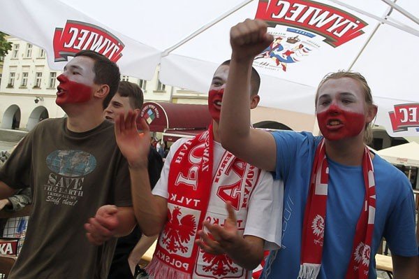 miasto-kibicowao-polskiej-reprezentacji-zenit-emocji-wynik-11-40539