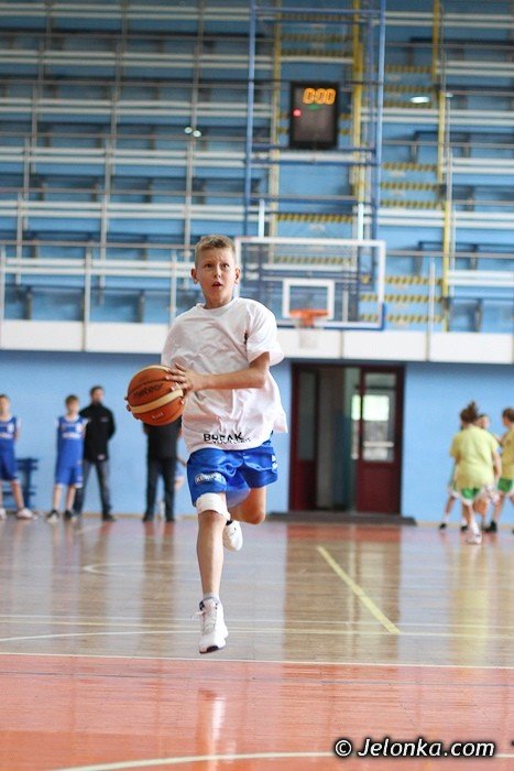 mini-koszykarze-zakonczyli-sezon-turniejem-foto-40547