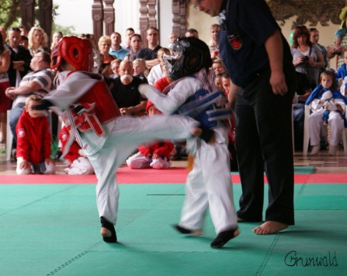 pasmo-zwyciestw-karkonoskiego-klubu-karate-40574