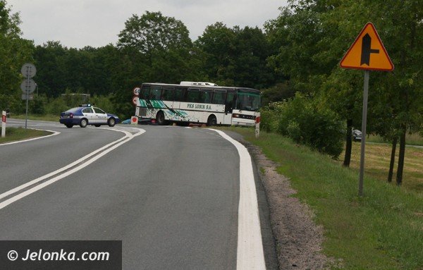 kierowca-tico-uderzy-w-autobus-z-dziecmi-foto-40619
