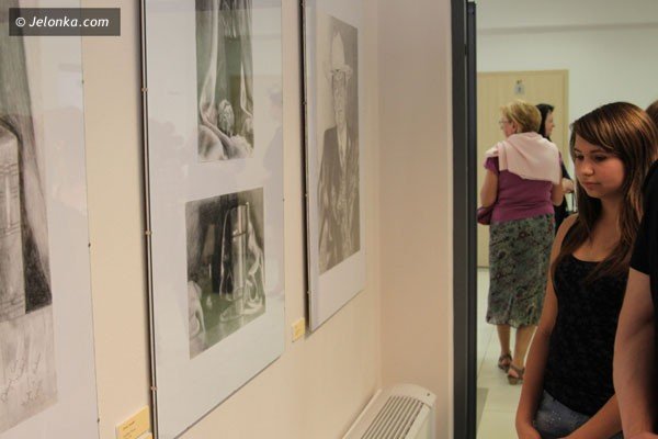 po-wernisazu-magdaleny-grodzinskiej-w-muzeum-karkonoskim-40641