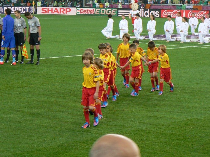euro-2012-adas-warzynski-eskortowa-perisicia-foto-40650