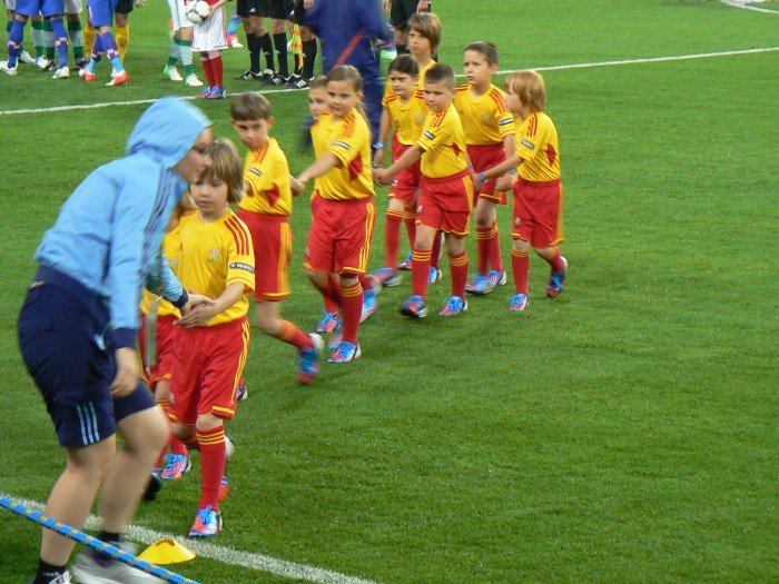 euro-2012-adas-warzynski-eskortowa-perisicia-foto-40650