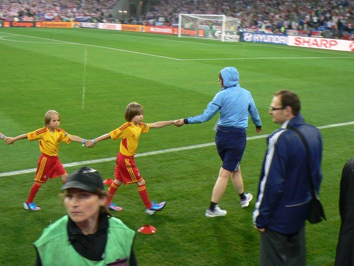 euro-2012-adas-warzynski-eskortowa-perisicia-foto-40650