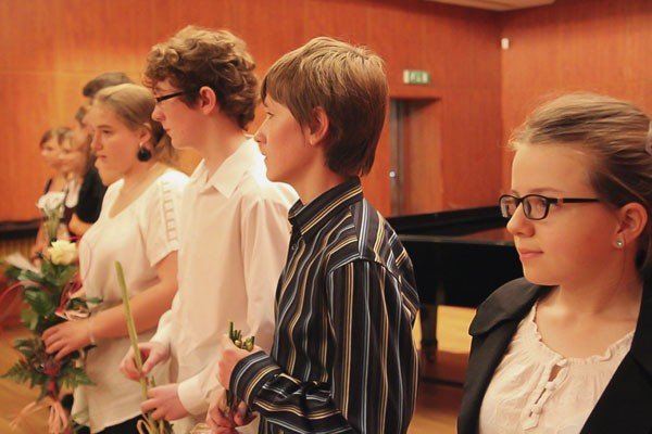 wspaniale-zagrali-absolwenci-szkoy-muzycznej-w-filharmonii-foto-40732