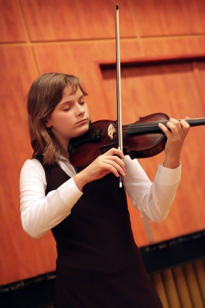 wspaniale-zagrali-absolwenci-szkoy-muzycznej-w-filharmonii-foto-40732