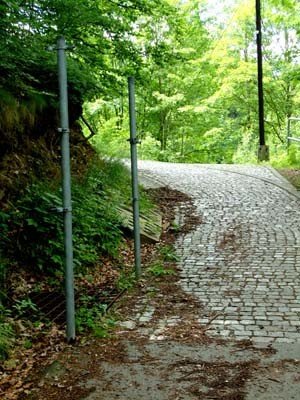 niebezpiecznie-w-drodze-na-pere-zachodu-foto-40755