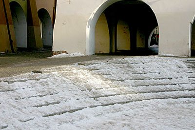 Warstwa lodu pokrywa nie tylko ul. Konopnickiej .