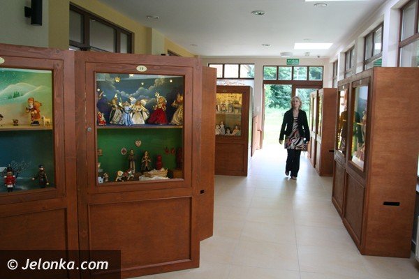 karpaczanskie-centrum-juz-dziaa-w-starym-dworcu-foto-40791