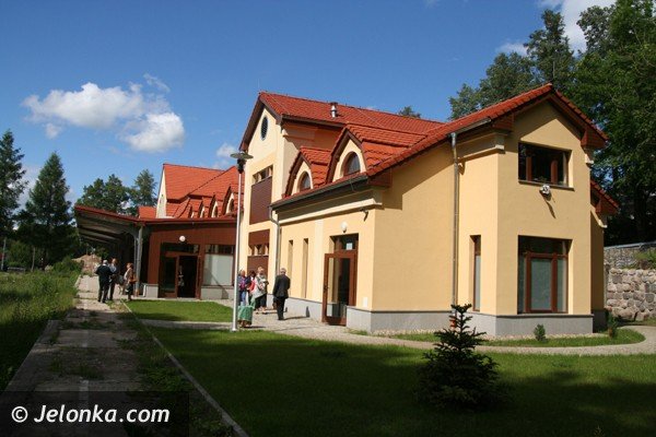 karpaczanskie-centrum-juz-dziaa-w-starym-dworcu-foto-40791