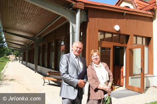 karpaczanskie-centrum-juz-dziaa-w-starym-dworcu-foto-40791