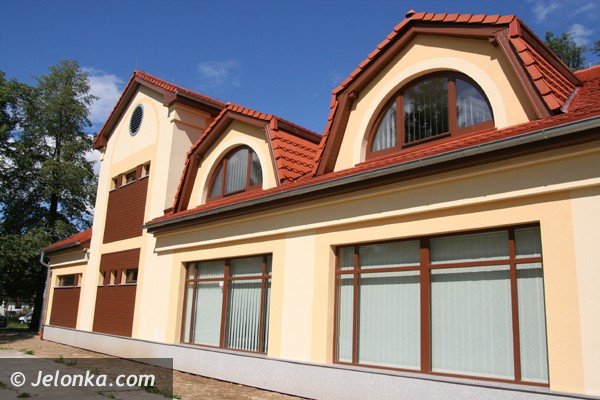 karpaczanskie-centrum-juz-dziaa-w-starym-dworcu-foto-40791