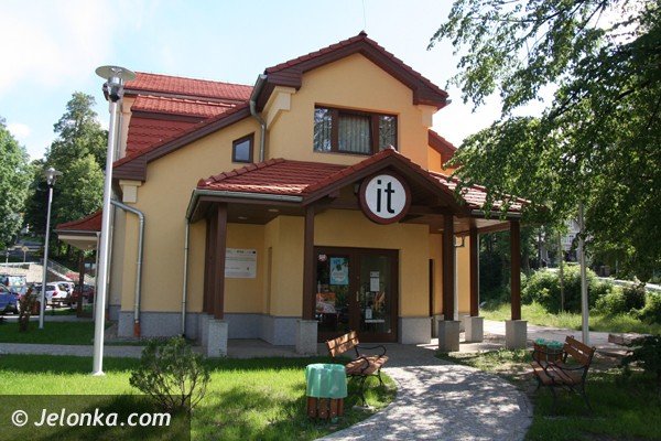 karpaczanskie-centrum-juz-dziaa-w-starym-dworcu-foto-40791