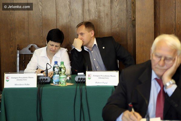 budzet-zatwierdzony-absolutorium-udzielone-byo-goraco-foto-40794