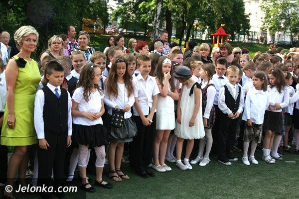 zegnaj-szkoo-czas-odpoczac-rok-szkolny-zakonczony-foto-40841