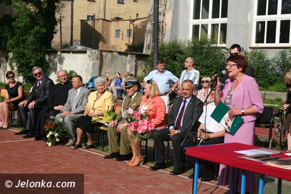 zegnaj-szkoo-czas-odpoczac-rok-szkolny-zakonczony-foto-40841