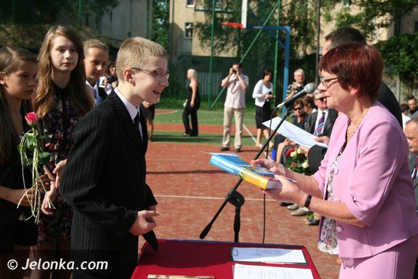 zegnaj-szkoo-czas-odpoczac-rok-szkolny-zakonczony-foto-40841