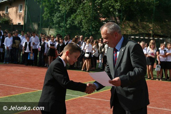 zegnaj-szkoo-czas-odpoczac-rok-szkolny-zakonczony-foto-40841