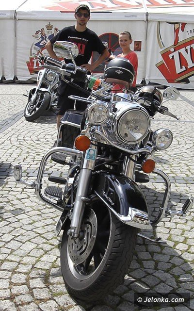harley-moj-to-jest-to-ryk-silnikow-i-blues-w-rynku-foto-40855