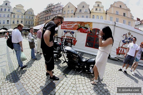 harley-moj-to-jest-to-ryk-silnikow-i-blues-w-rynku-foto-40855