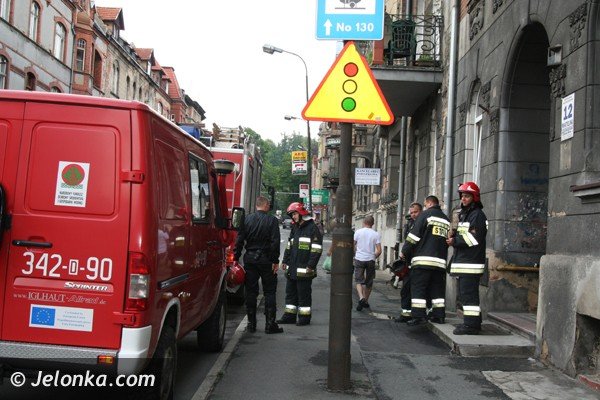chcia-skoczyc-z-drugiego-pietra-bo-przysza-po-niego-policja-40887