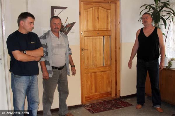 sasiad-zmieni-nasze-zycie-w-horror-skarza-sie-mieszkancy-kamienicy-w-centrum-40896