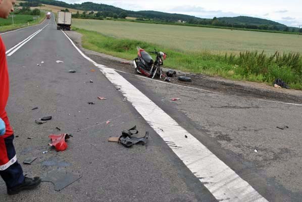 smiertelny-wypadek-z-udziaem-ciezarowki-ze-szklarskiej-poreby-foto-40911