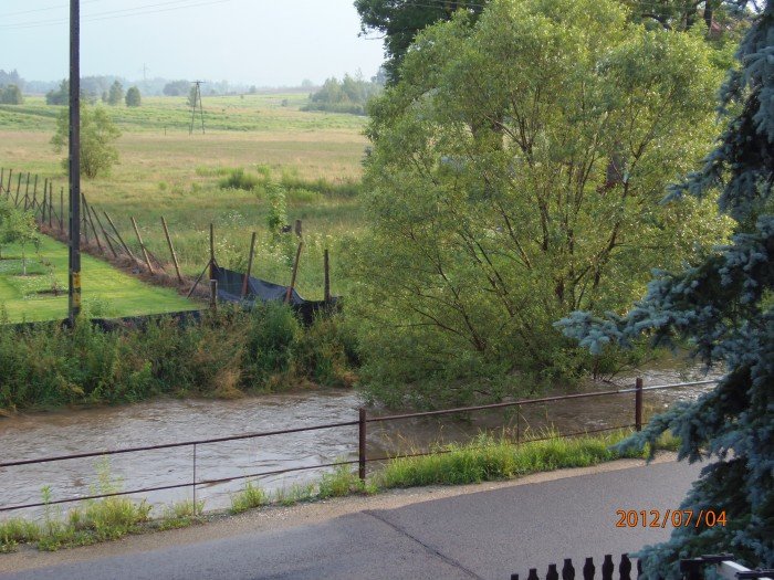 czas-sie-wziac-za-radomierke-bo-ludziom-z-trzcinskiej-grozi-zalanie-wczoraj-byo-groznie-foto-40914
