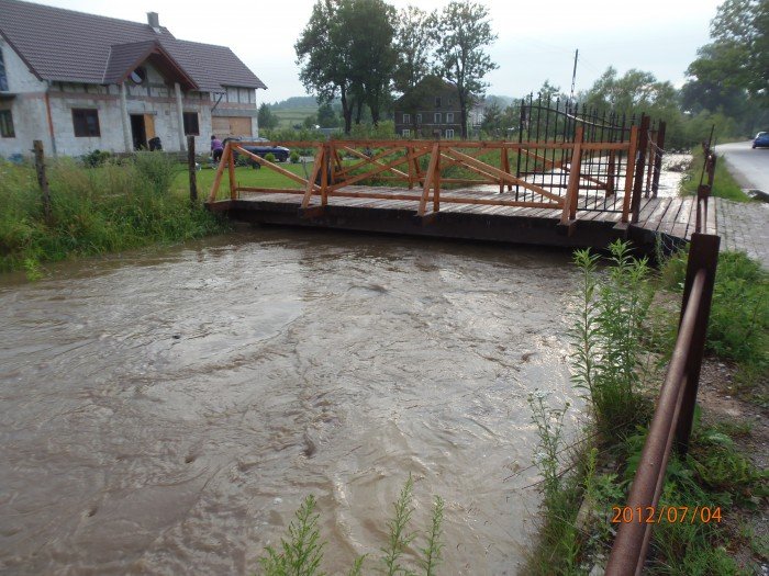 czas-sie-wziac-za-radomierke-bo-ludziom-z-trzcinskiej-grozi-zalanie-wczoraj-byo-groznie-foto-40914