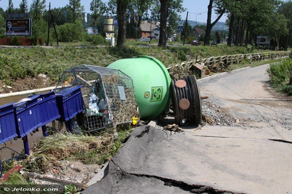 po-kataklizmie-w-maciejowej-woda-zalaa-180-domow-mieszkancom-potrzebna-jest-pomoc-foto-40935