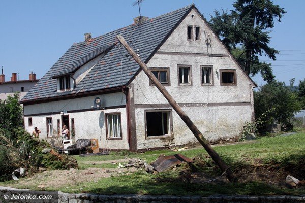 po-kataklizmie-w-maciejowej-woda-zalaa-180-domow-mieszkancom-potrzebna-jest-pomoc-foto-40935