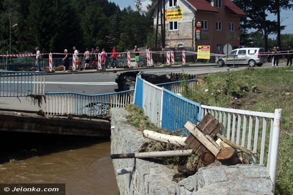 po-kataklizmie-w-maciejowej-woda-zalaa-180-domow-mieszkancom-potrzebna-jest-pomoc-foto-40935