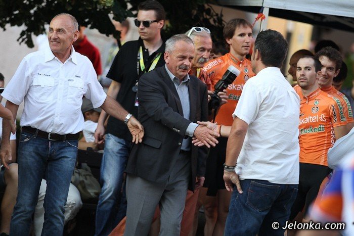 jeleniogorzanie-przywitali-kolarzy-foto-40981