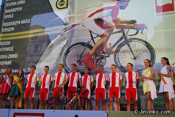 jeleniogorzanie-przywitali-kolarzy-foto-40981