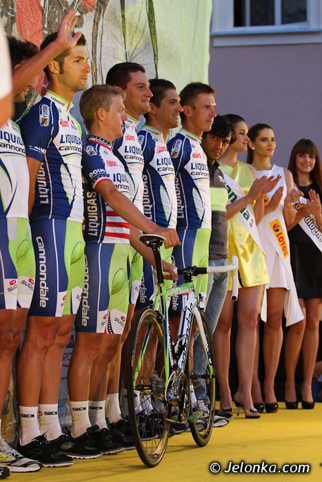 jeleniogorzanie-przywitali-kolarzy-foto-40981