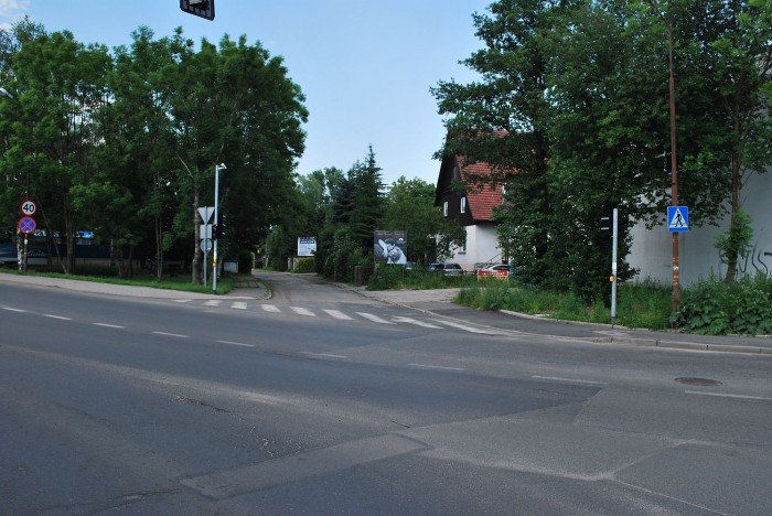 czytelnik-w-jeleniej-gorze-jest-za-duzo-swiate-ulicznych-foto-41018